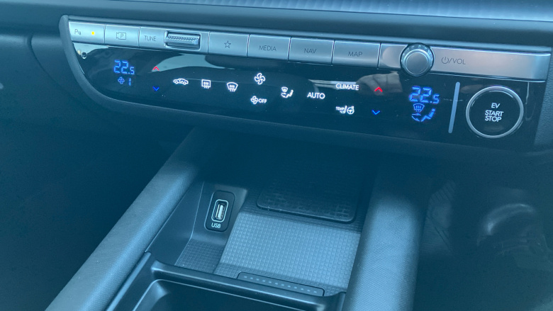 Hyundai IONIQ 6 239kW Ultimate 77kWh 4dr AWD Auto Electric Saloon